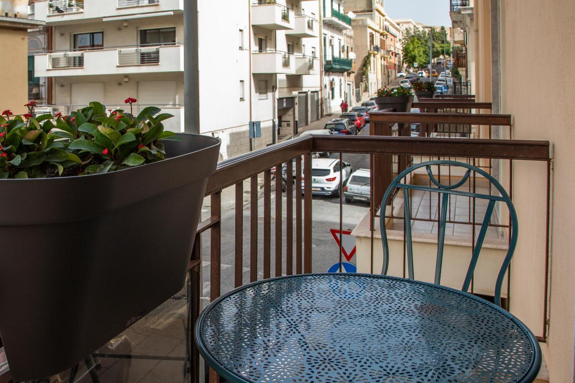Centro Storico, Piazza Carmine: La Casa Di Angela Apartment Reggio Calabria Exterior photo